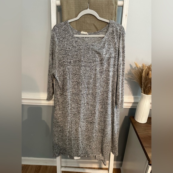 Pinc Dresses & Skirts - Grey dress